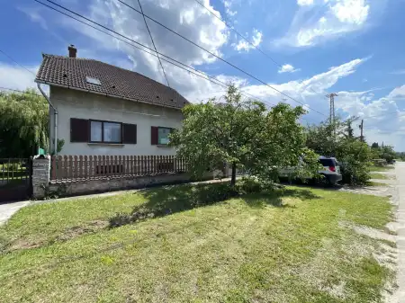 Eladó családi ház, Baj 4 szoba 170 m² 59 M Ft
