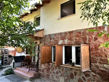 Eladó családi ház, Baj 2+2 szoba 100 m² 68 M Ft