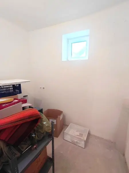 Eladó családi ház, Bakonyszombathely 2 szoba 78 m² 35 M Ft