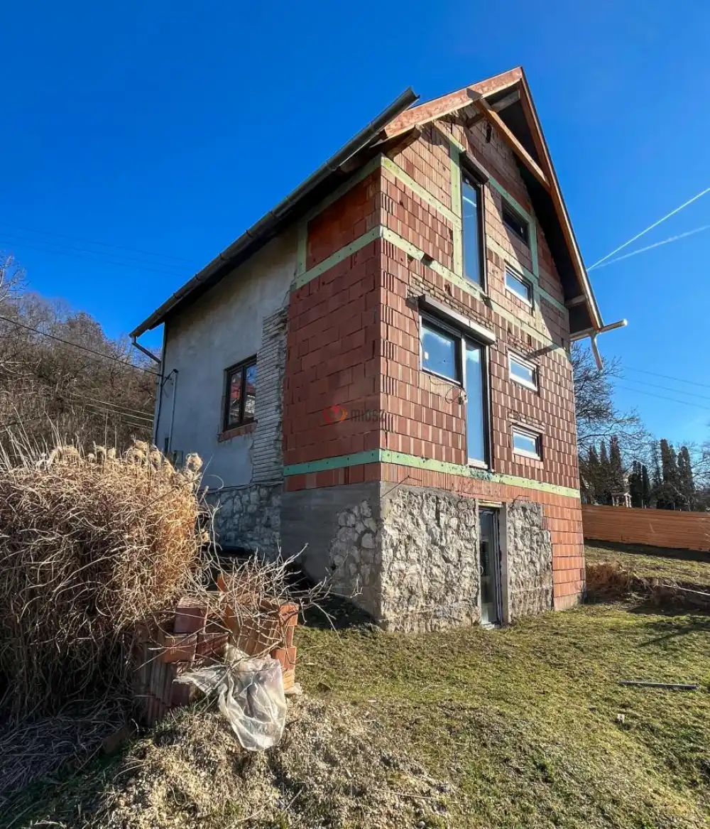 Komárom-Esztergom megye - Dunaalmás