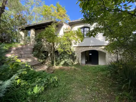 Eladó családi ház, Kisbér 5 szoba 280 m² 99.9 M Ft