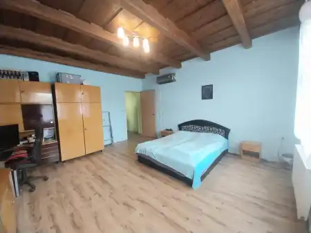 Eladó családi ház, Kisbér 1 szoba 84 m² 32.7 M Ft