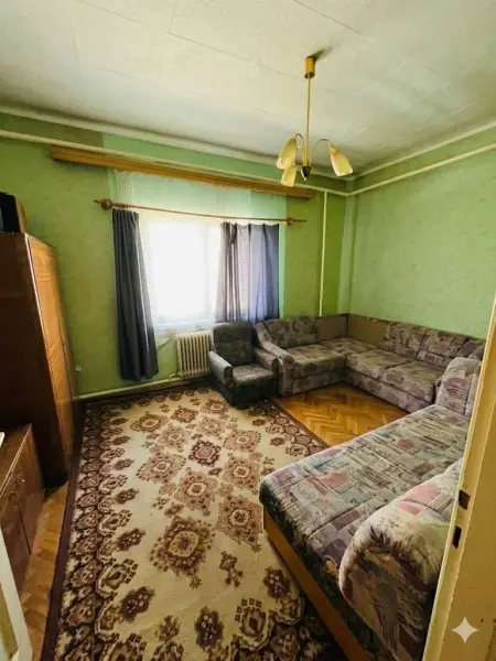 Eladó családi ház, Kisbér 7 szoba 180 m² 61.9 M Ft