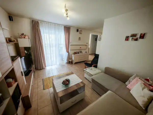 Eladó családi ház, Kocs 3 szoba 90 m² 80 M Ft