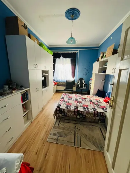 Eladó családi ház, Komárom 4 szoba 140 m² 89.9 M Ft
