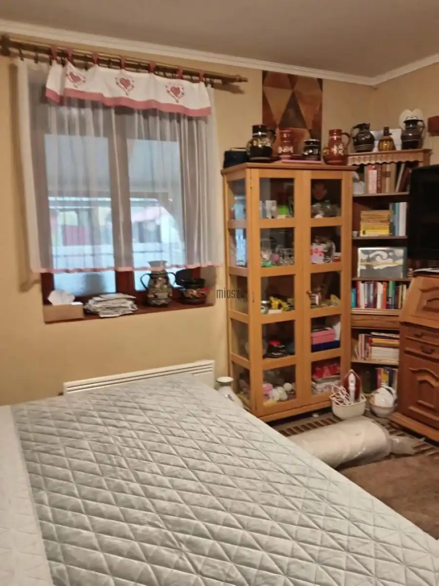 eladó családi ház, Komárom