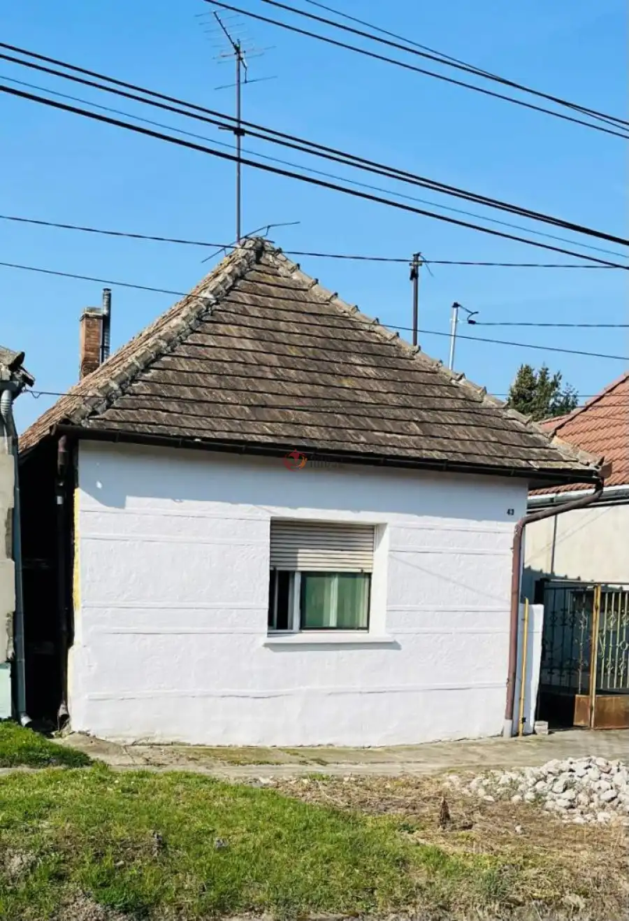 eladó családi ház, Lábatlan