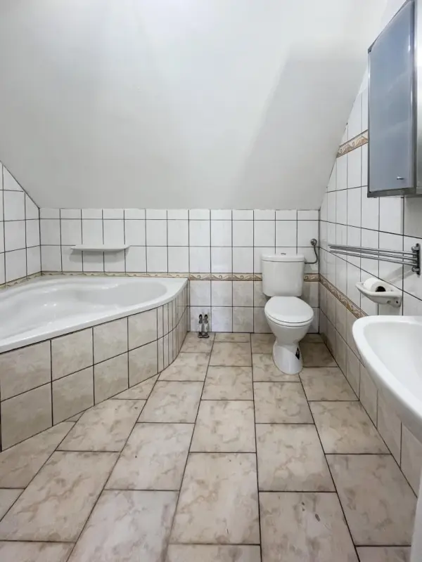 Eladó családi ház, Szomód 5 szoba 150 m² 39 M Ft
