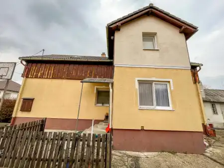 Eladó családi ház, Tata 4 szoba 120 m² 74.9 M Ft