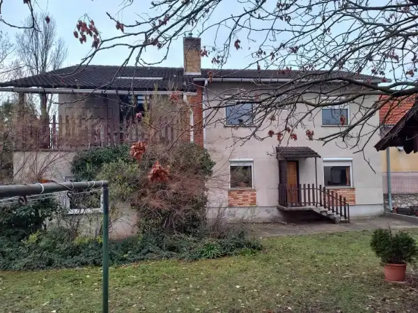 Eladó családi ház, Tata 4 szoba 119 m² 81.9 M Ft