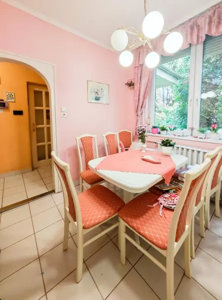 Eladó családi ház, Tata 5 szoba 145 m² 65 M Ft