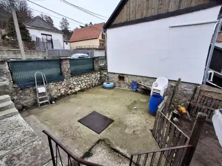 Eladó családi ház, Tatabánya 2+1 szoba 62 m² 37.5 M Ft