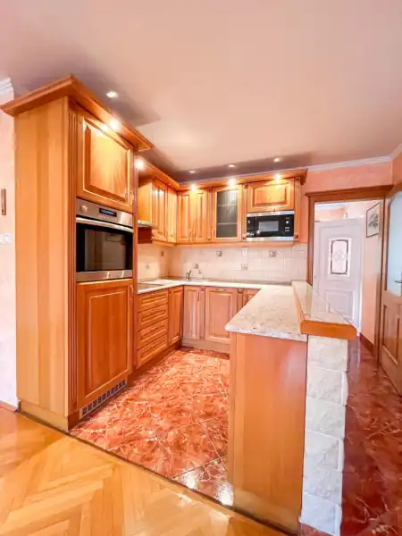 Eladó családi ház, Tatabánya 4 szoba 150 m² 60 M Ft