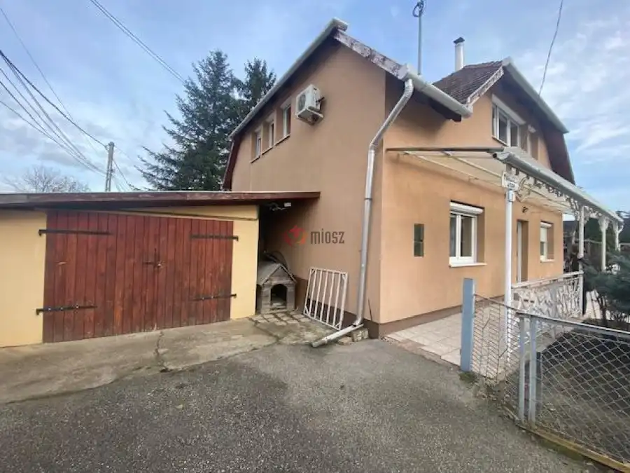 eladó családi ház, Tatabánya