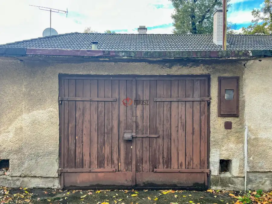 eladó garázs, Tatabánya