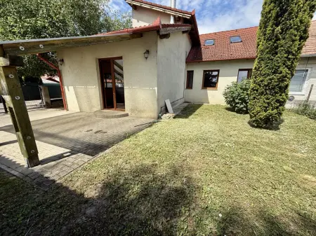 Eladó ikerház, Komárom 4 szoba 110 m² 79 M Ft