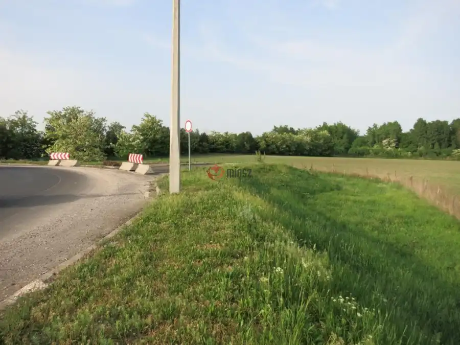 eladó ipari ingatlan, Tata