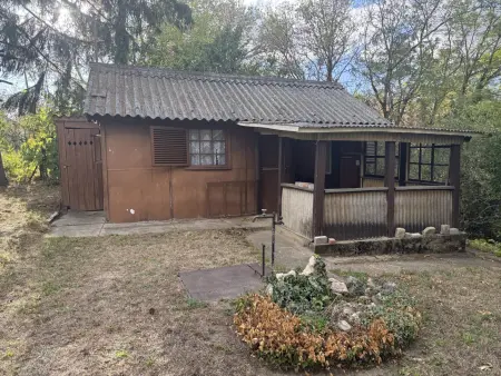 Eladó nyaraló, Komárom 1 szoba 28 m² 19.9 M Ft