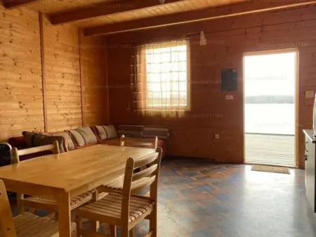 Eladó nyaraló, Tata 4 szoba 143 m² 34.5 M Ft