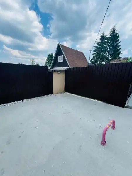 Eladó nyaraló, Tatabánya 2 szoba 25 m² 24.99 M Ft