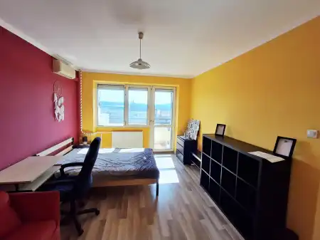 Eladó panellakás, Tatabánya 1 szoba 37 m² 34 M Ft