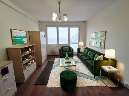 Eladó panellakás, Tatabánya 2 szoba 51 m² 40.9 M Ft
