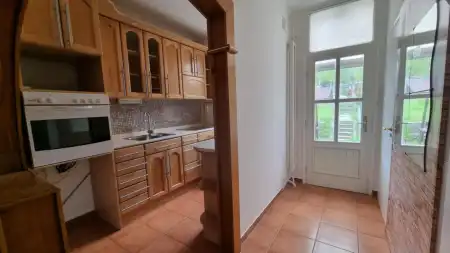 Eladó sorház, Oroszlány 3 szoba 96 m² 54.9 M Ft