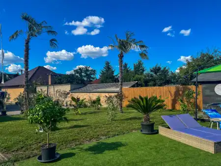 Eladó téglalakás, Bicske 4 szoba 240 m² 139 M Ft