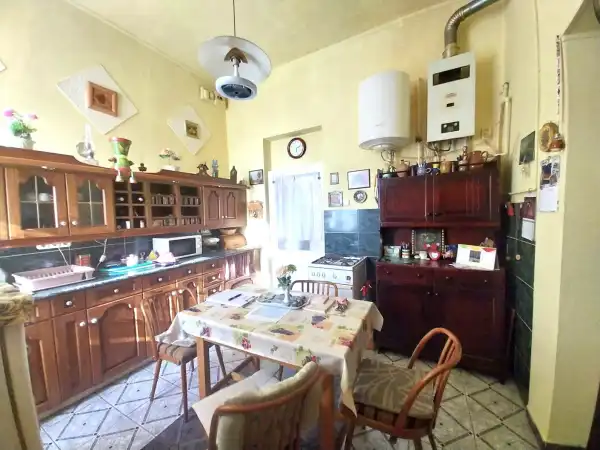 Eladó téglalakás, Komárom 1 szoba 41 m² 25.9 M Ft