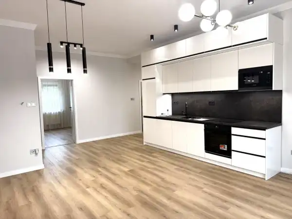 Eladó téglalakás, Komárom 3 szoba 84 m² 87 M Ft