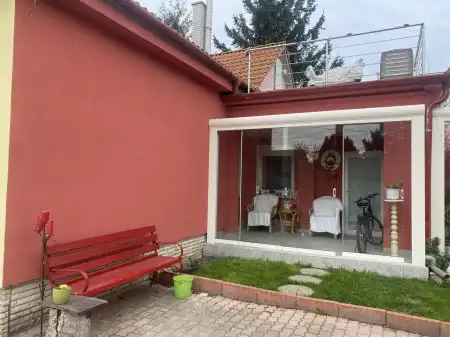 Eladó téglalakás, Komárom 1 szoba 25 m² 22 M Ft