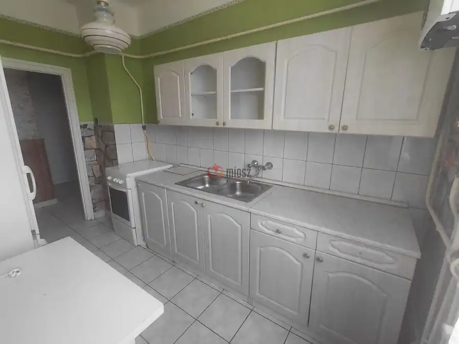 eladó téglalakás, Komárom