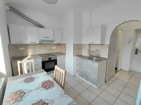 Eladó téglalakás, Oroszlány 36 m² 29.4 M Ft