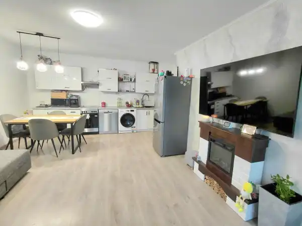 Eladó téglalakás, Oroszlány 2+1 szoba 55 m² 39.4 M Ft