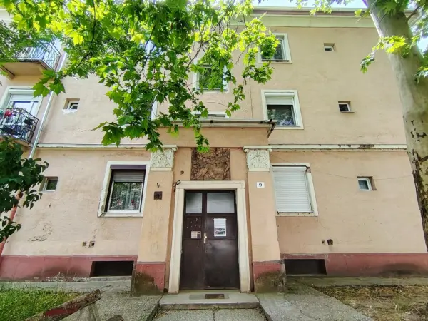 Eladó téglalakás, Oroszlány 2 szoba 52 m² 33 M Ft