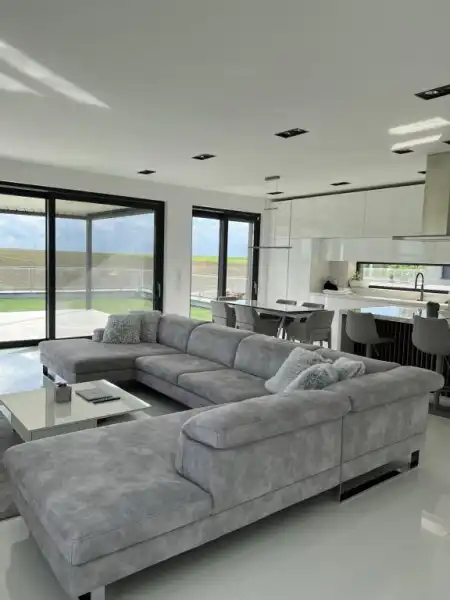 Eladó téglalakás, Tata 3 szoba 204 m² 159.99 M Ft