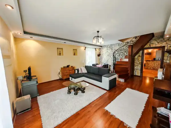 Eladó téglalakás, Tata 4 szoba 94 m² 75 M Ft