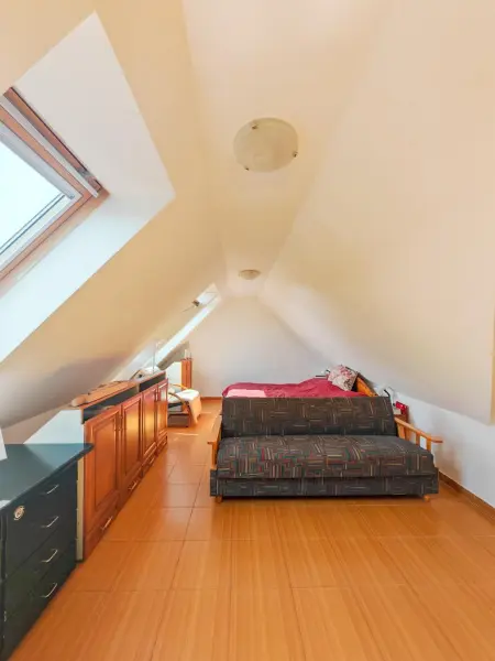 Eladó téglalakás, Tata 2 szoba 75 m² 75 M Ft