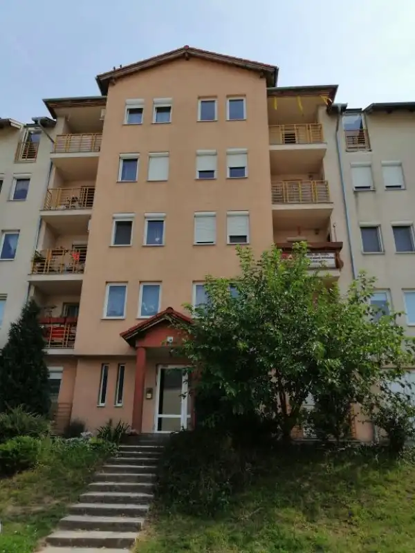 Eladó téglalakás, Tatabánya 2 szoba 70 m² 38.85 M Ft