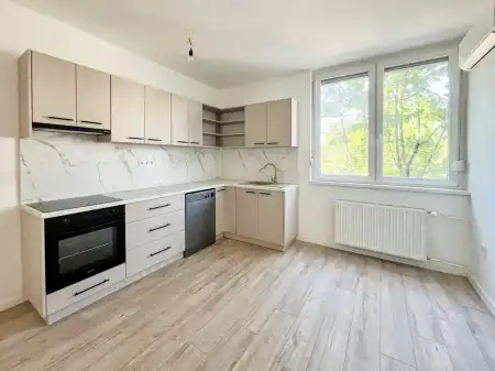 Eladó téglalakás, Tatabánya 2+1 szoba 57 m² 46.5 M Ft
