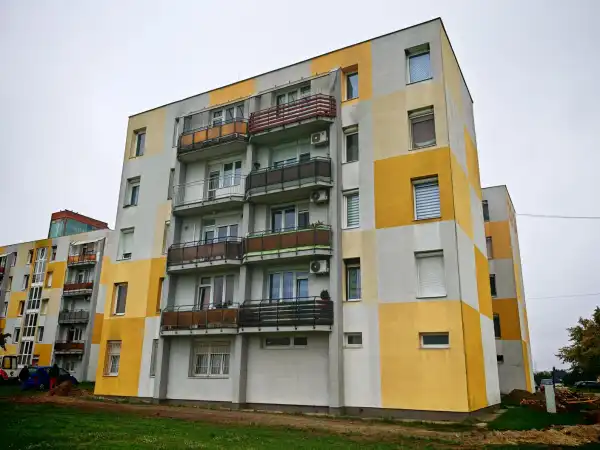 Eladó téglalakás, Tatabánya 3 szoba 66 m² 38.5 M Ft