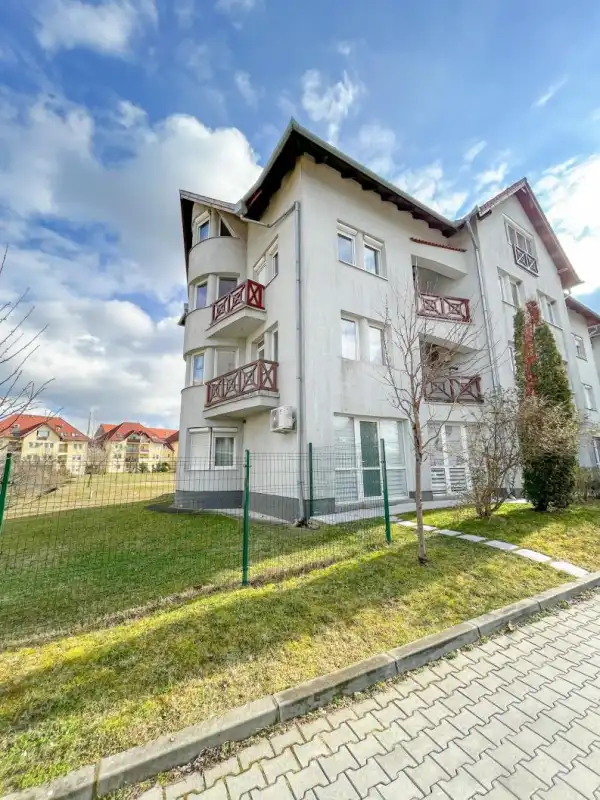 Eladó téglalakás, Tatabánya 3 szoba 58 m² 54.9 M Ft