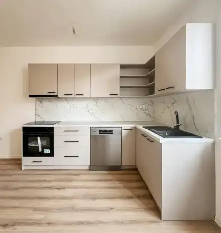 Eladó téglalakás, Tatabánya 3 szoba 57 m² 51.9 M Ft