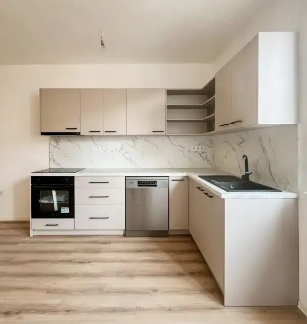 Eladó téglalakás, Tatabánya 3 szoba 57 m² 51.9 M Ft