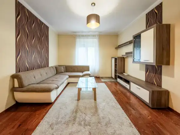 Eladó téglalakás, Tatabánya 2 szoba 52 m² 44.5 M Ft