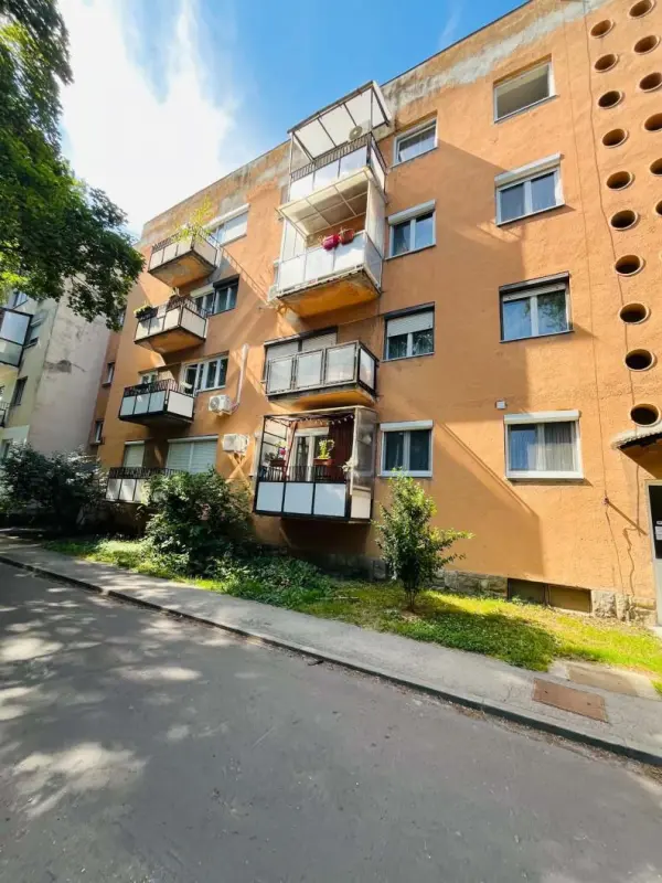 Eladó téglalakás, Tatabánya 2 szoba 57 m² 37.9 M Ft