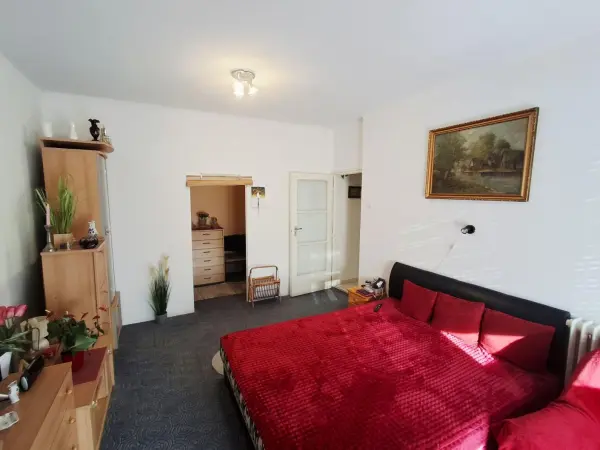 Eladó téglalakás, Tatabánya 1+1 szoba 43 m² 32.9 M Ft
