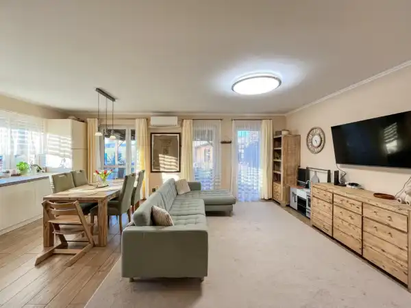 Eladó újszerű ikerház, Szomód 4 szoba 91 m² 107 M Ft