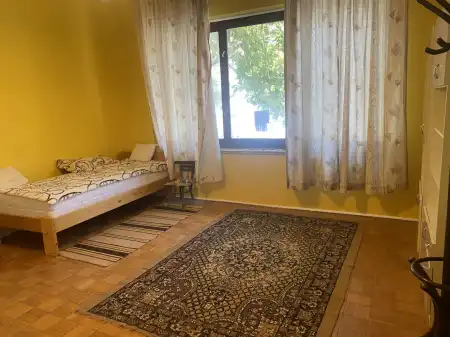 Kiadó házrész, Komárom 1 szoba 22 m² 120 E Ft/hó