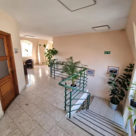 Kiadó iroda, Tata 1 szoba 22 m² 99 E Ft/hó